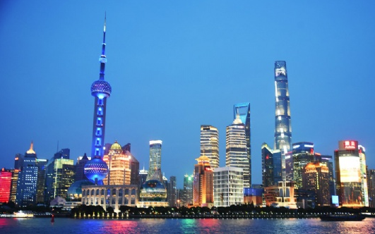 Torre de la Perla Oriental en Shanghai, China | Guía de viaje de China